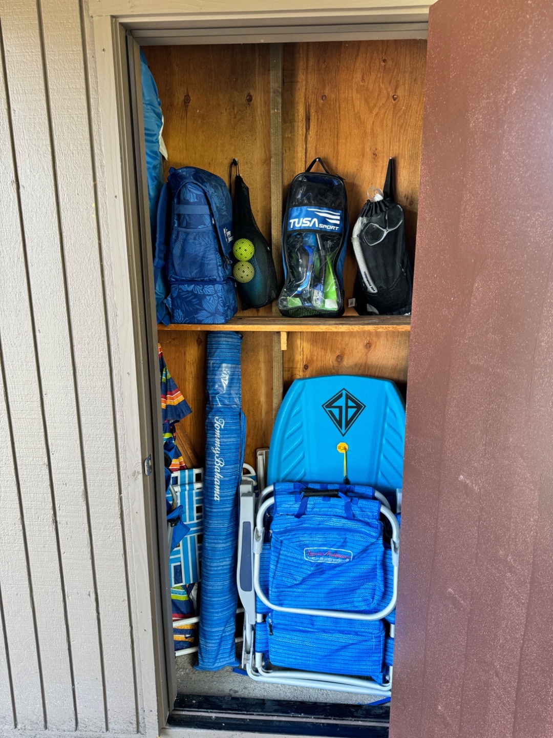 Beach gear storage room